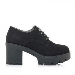 Zapatos tacón Mustang negros modelo bass - Querol online