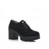 Zapatos tacón Mustang negros modelo bass
