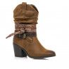 Botas tacón Mustang marrón diseñado con hebilla en el lateral con pañuelo