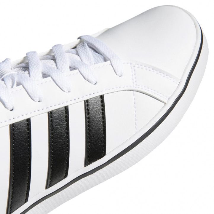 Sabatilles esportives Adidas blanques amb tres bandes negres vs pace - Querol online