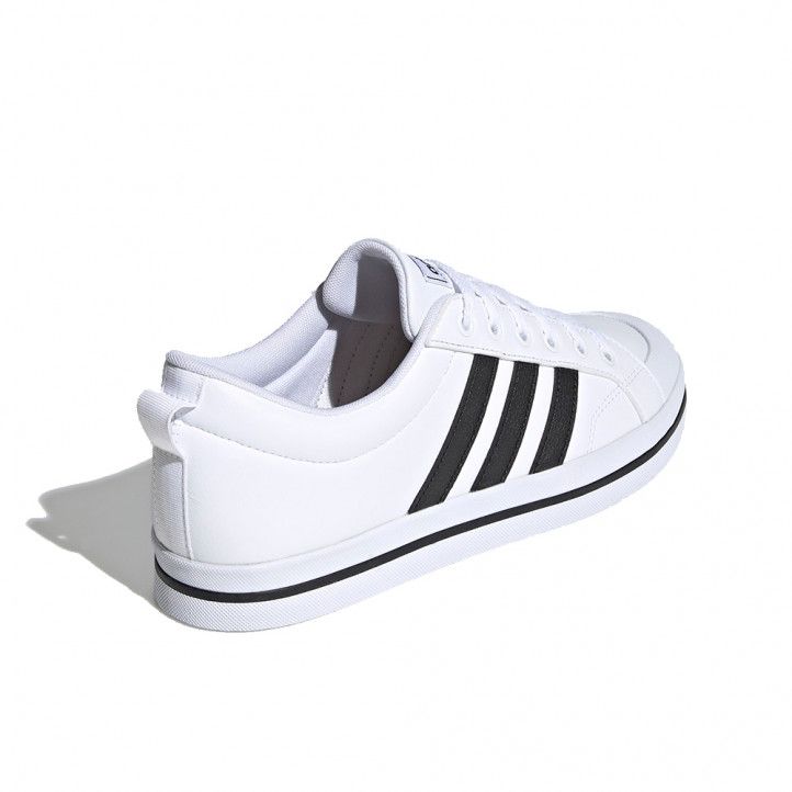 Sabatilles esportives Adidas blanques amb tres bandes negres vs pace - Querol online