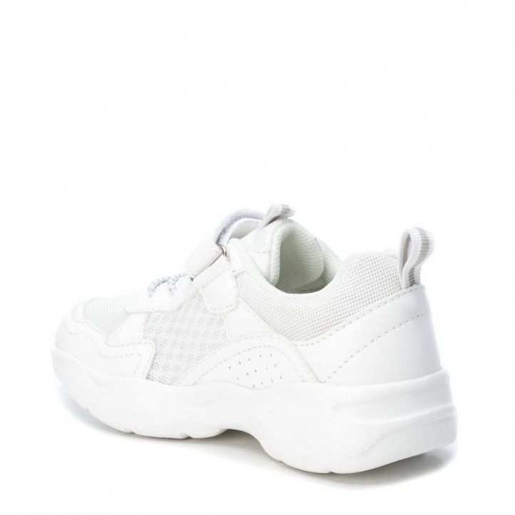 Zapatillas deporte Xti blancas con cordones y velcro frontal - Querol online