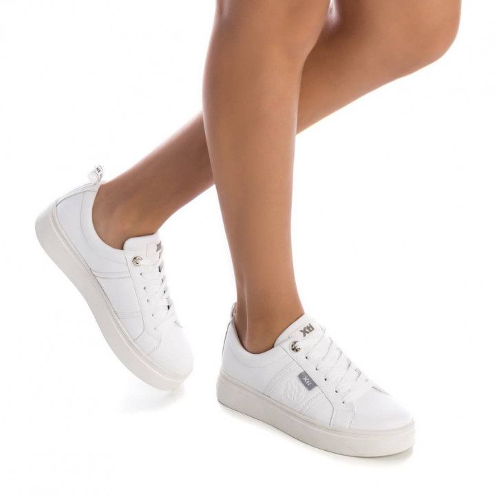 Zapatillas deportivas Xti con plataforma con cordones blancas - Querol online
