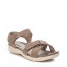 Sandalias planas Xti taupe con tiras y cierres de velcro