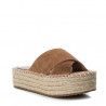 Sandalias plataformas Xti marrones abiertas de pala