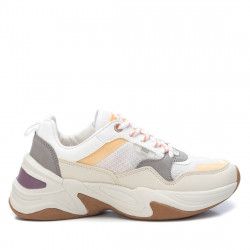 Zapatillas deportivas Xti blancas con detalles grises, amarillos y morados - Querol online