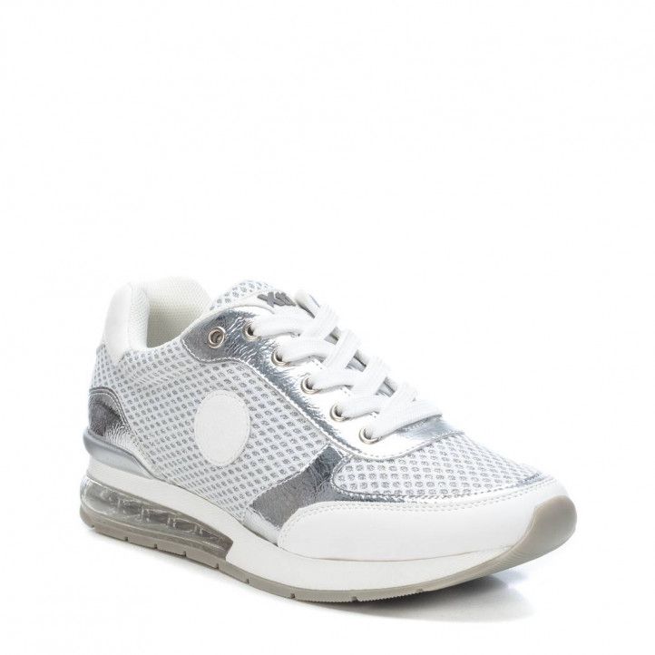 Zapatillas deportivas Xti blancas y plateadas de malla - Querol online