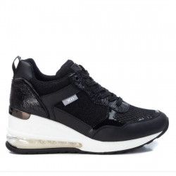 Sabatilles esportives Xti negres de diferents textures amb falca - Querol online