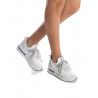 Zapatillas deportivas Xti blancas y grises de malla