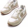 Sabatilles esportives Mustang en tons beix i detalls en blanc i roses