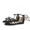 Sandalias planas Mustang en color negro con tiras