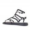 Sandalias planas Francesco Milano negras romanas con tachuelas
