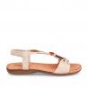 Sandalias planas Amarpies beig con pieza decorativa de madera