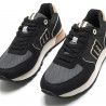 Zapatillas urban Mustang joggo color negro con detalles en rosa