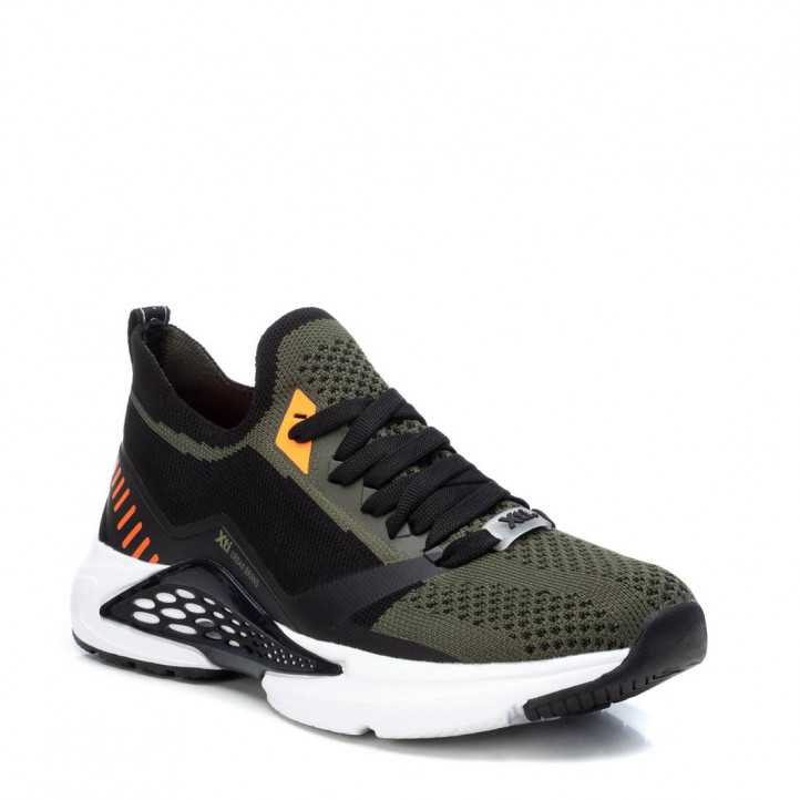 Zapatillas deportivas Xti 043565 estilo calcetín con detalles en negro y naranja - Querol online