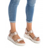 Sandalias planas Xti 044293 estilo deportiva con doble velcro