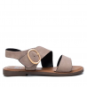 Sandalias planas Xti 044867 de antelina taupe y hebilla dorada
