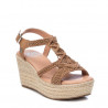 Sandalias cuña Xti 043974 camel estilo ganchillo con suela de rafia