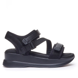 Sandàlies falca Chika 10 totalment negres d'estil esportiu - Querol online