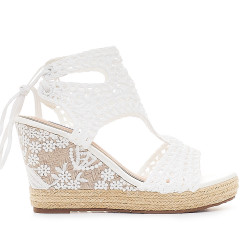 Sandalias cuña Mandarina blancas con detalles bordados - Querol online
