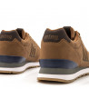 Sabatilles esportives Mustang Porland Basic casual Mustang de color cuir amb detalls en blau marí