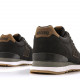 Zapatillas deportivas Mustang Porland Basic de color negro con detalle de color marrón - Querol online