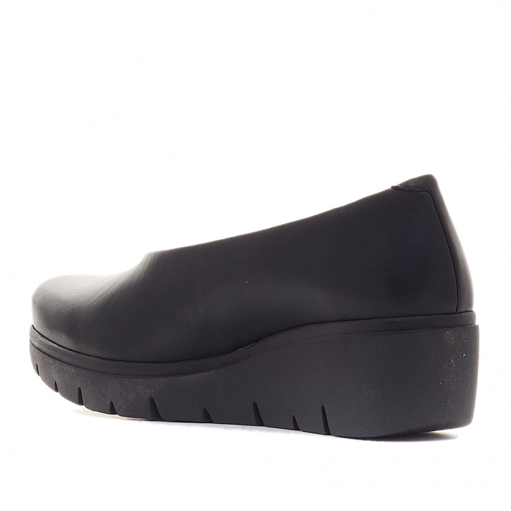 Zapatos cuña Redlove brina negros de piel - Querol online