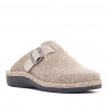 Zapatillas casa SALVI color beige con hebilla