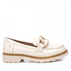 Mocassí Xti 141174 de xarol amb cadena - Querol online