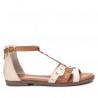 Sandalias planas Xti 141335 beig con cremallera trasera y tachuelas
