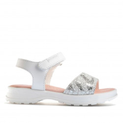 sandàlies Pablosky blanques de pell amb banda ampla platejada - Querol online