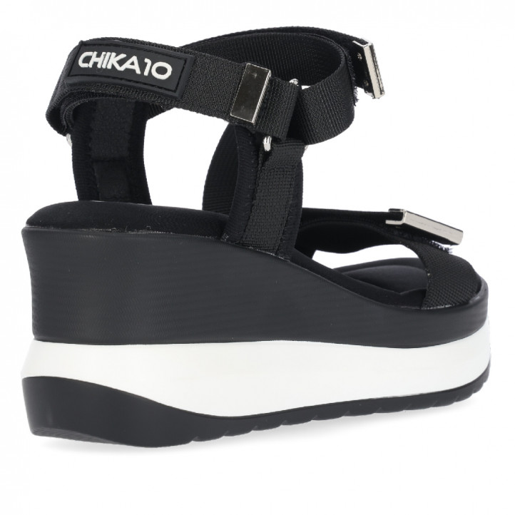 Sandalias cuña Chika 10 con plataforma negras y tiras elásticas - Querol online