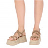Sandalias plataformas Chika 10 taupe con ligera cuña y suela trenzada de esparto