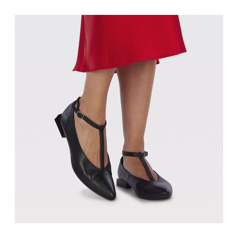 Manoletina De Ante Con Cuña Para Mujer Negro — Zapatos Calzados Germans