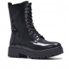 Botines plataforma Chika 10 negras con corte militar con estilo chunky