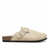 Zuecos Stay color beige con borreguito
