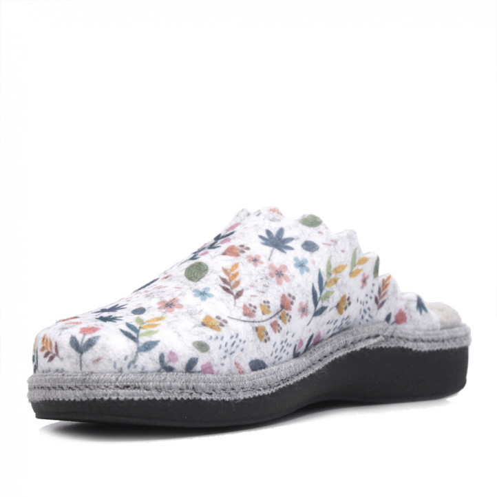 Zapatillas casa SALVI blancas con detalles florales - Querol online
