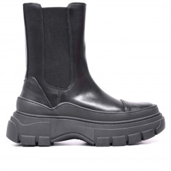 Botines plataforma negras con suela track gruesa y tipo chelsea - Querol online