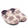 Zapatillas casa Laro abrigadas con borreguita y diseño de copos
