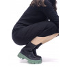 Botines plataforma negras con suela track gruesa verde
