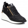 Zapatillas cuña Xti negras con cremallera lateral y apliques dorados