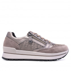 Sabatilles Imac color taupe amb tons metal·litzats i estampat animal print - Querol online