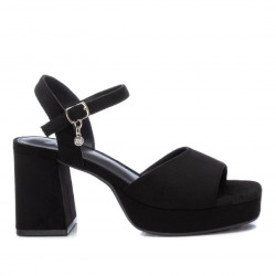 Sandalias tacón Xti negras con tacón cuadrado y detalle plateado