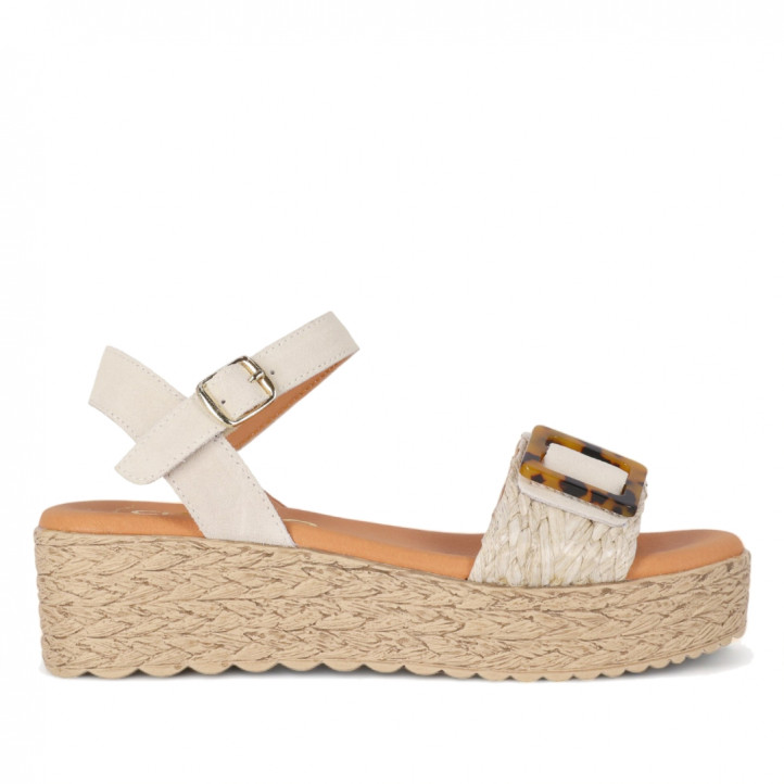 Sandalias plataformas Chika 10 color beige con trenzado y hebilla decorativa - Querol online