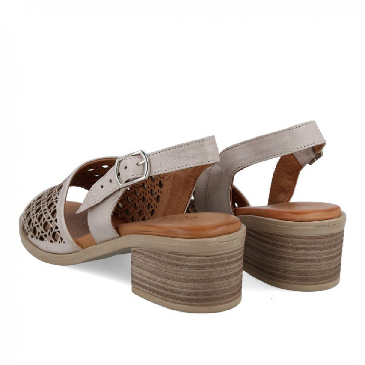 SANDALIA DE PIEL TROQUELADA W&F E21-216-1 A4 WALK AND FLY - Querol online