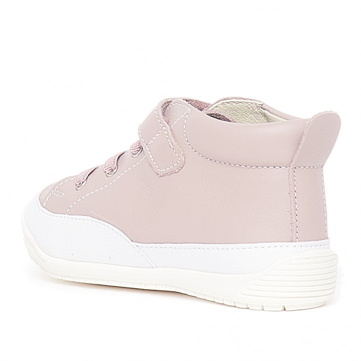 Zapatos QUETS! flexibles en rosa y con la suela blanca - Querol online