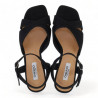 Sandalias tacón Chika 10 negros flora con plataforma