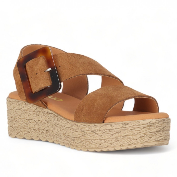 Sandalias plataformas Chika 10 marrones de piel con hebilla grande - Querol online