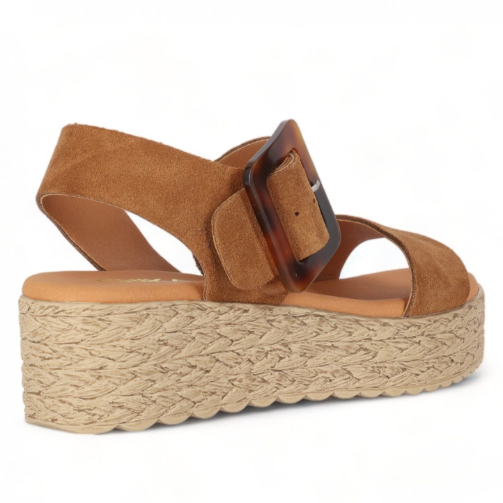 Sandalias plataformas Chika 10 marrones de piel con hebilla grande - Querol online