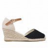 Alpargatas cuña negras cogidas al tobillo de esparto